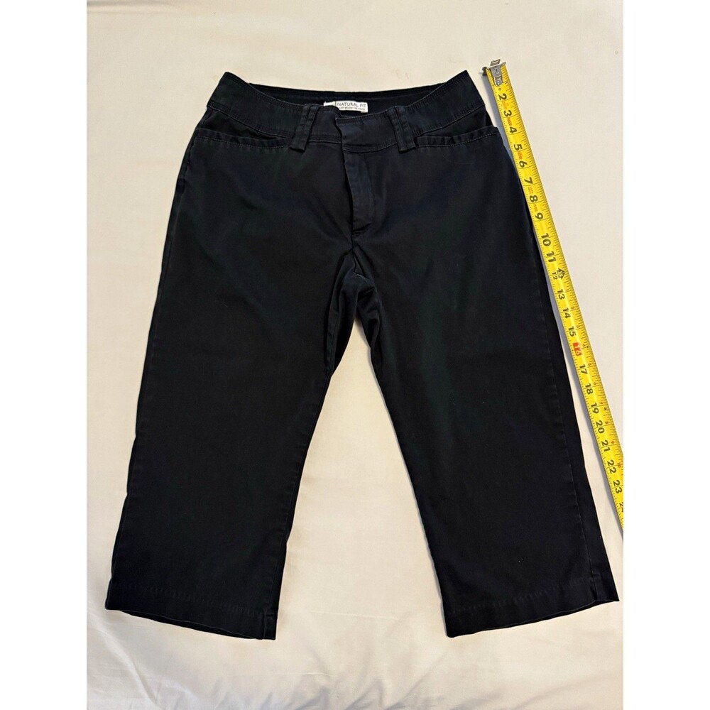 Lee Women’s Black Solid Capri Pants Petites 8P Natural Fit Straight Stretch